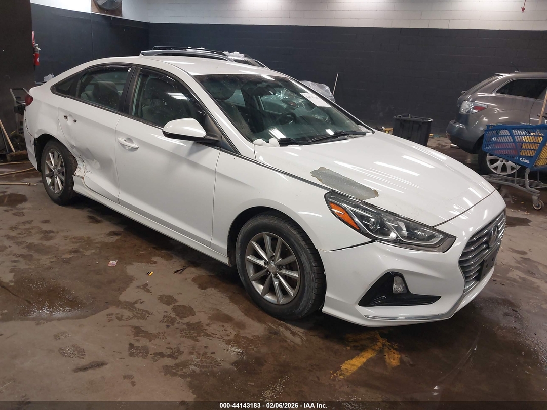 منظر 2019 Hyundai Sonata Se، زاوية 1