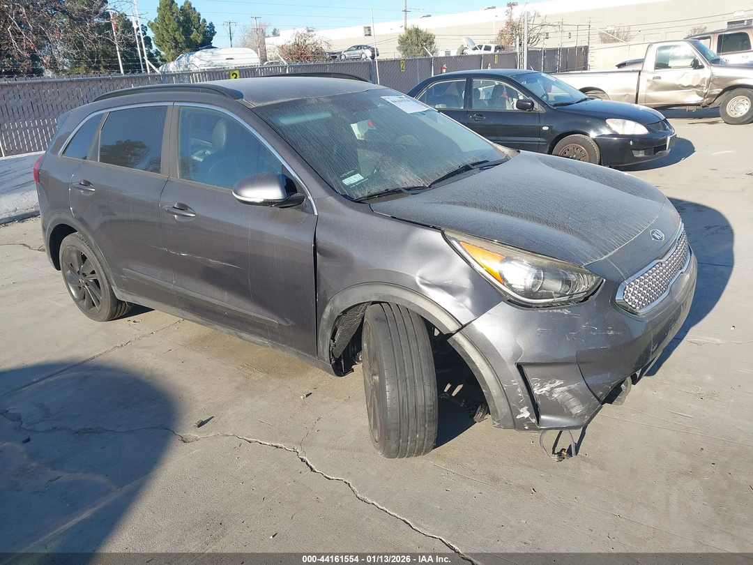 Vue de 2018 Kia Niro Ex Hybrid, angle 1