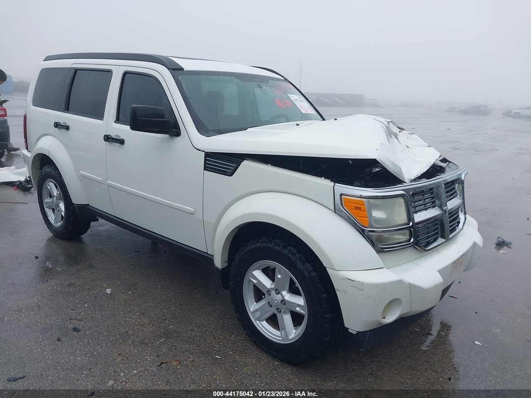 Vista de 2008 Dodge Nitro Sxt, ángulo 1