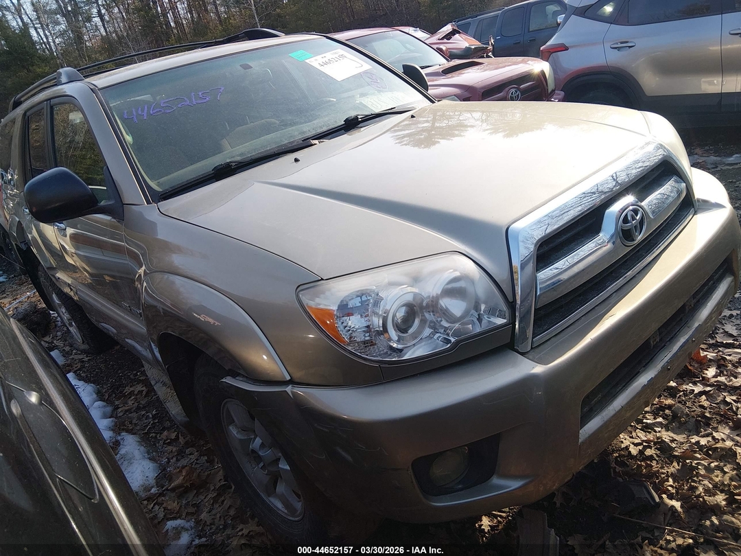 2007 Toyota 4Runner Sr5 V6 view, angle 1