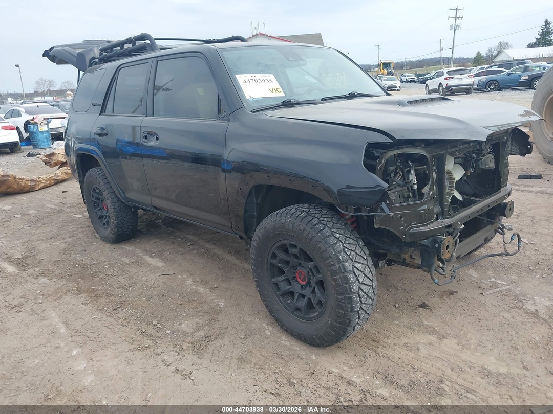 منظر 2021 Toyota 4Runner Trd Pro، زاوية 1