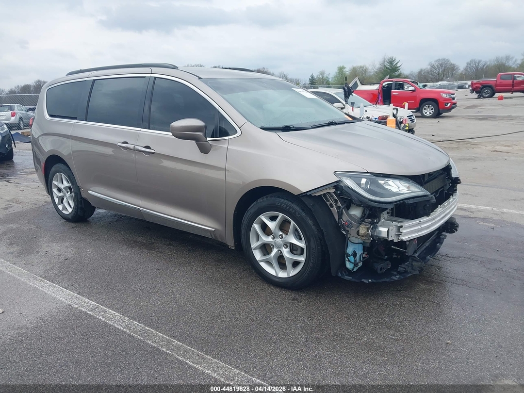 2017 Chrysler Pacifica Touring-L view, angle 1
