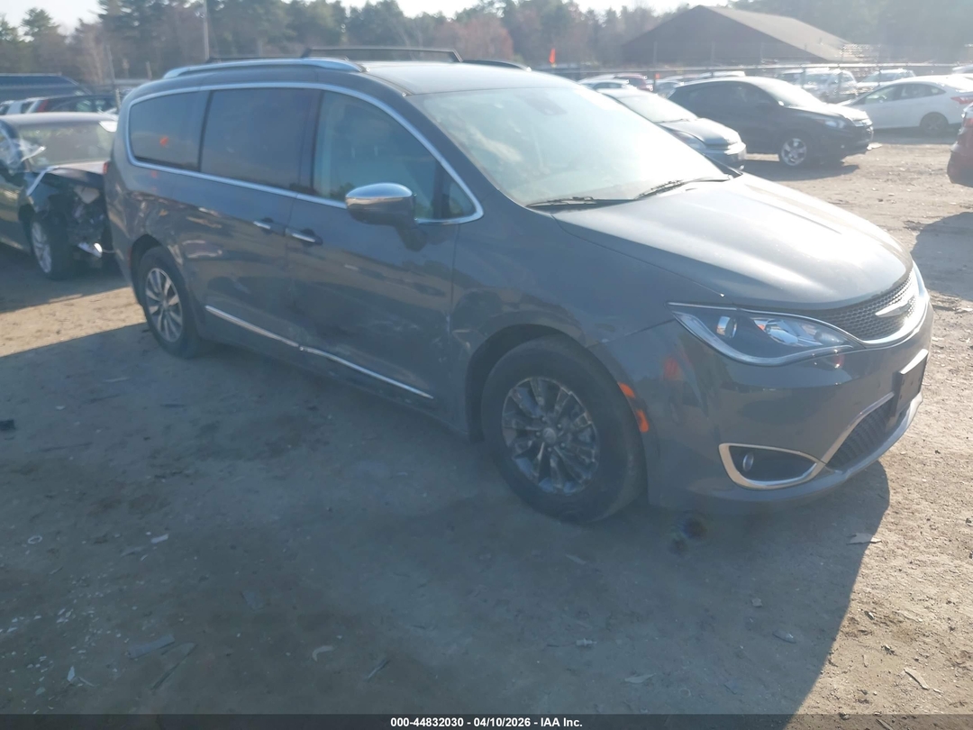 Vedere 2020 Chrysler Pacifica Hybrid Limited, unghi 1
