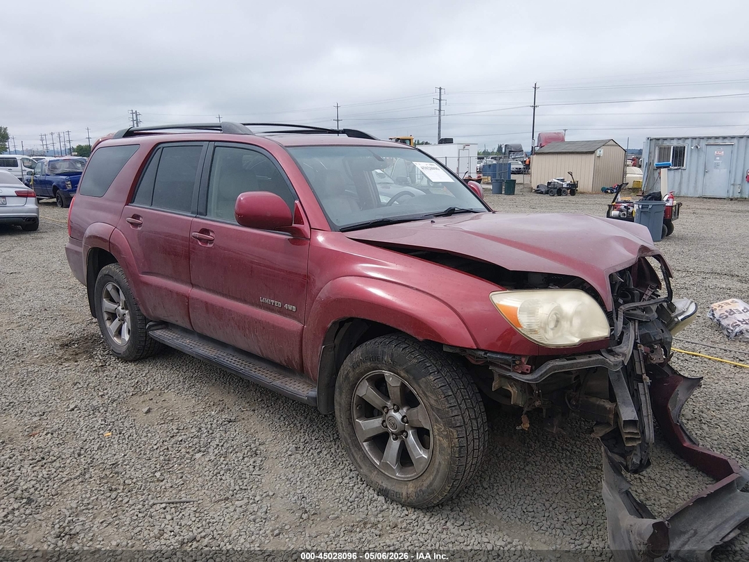 Вид 2008 Toyota 4Runner Limited V8, угол 1