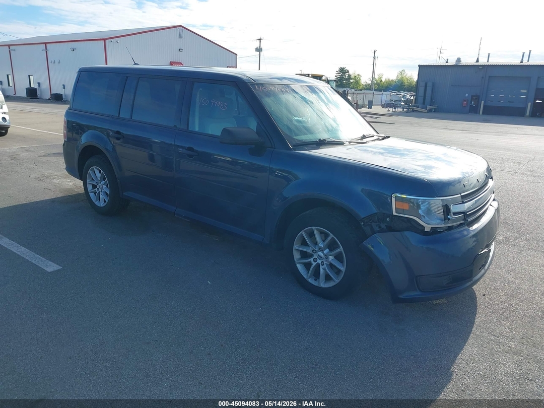 Vista de 2017 Ford Flex Se, ángulo 1