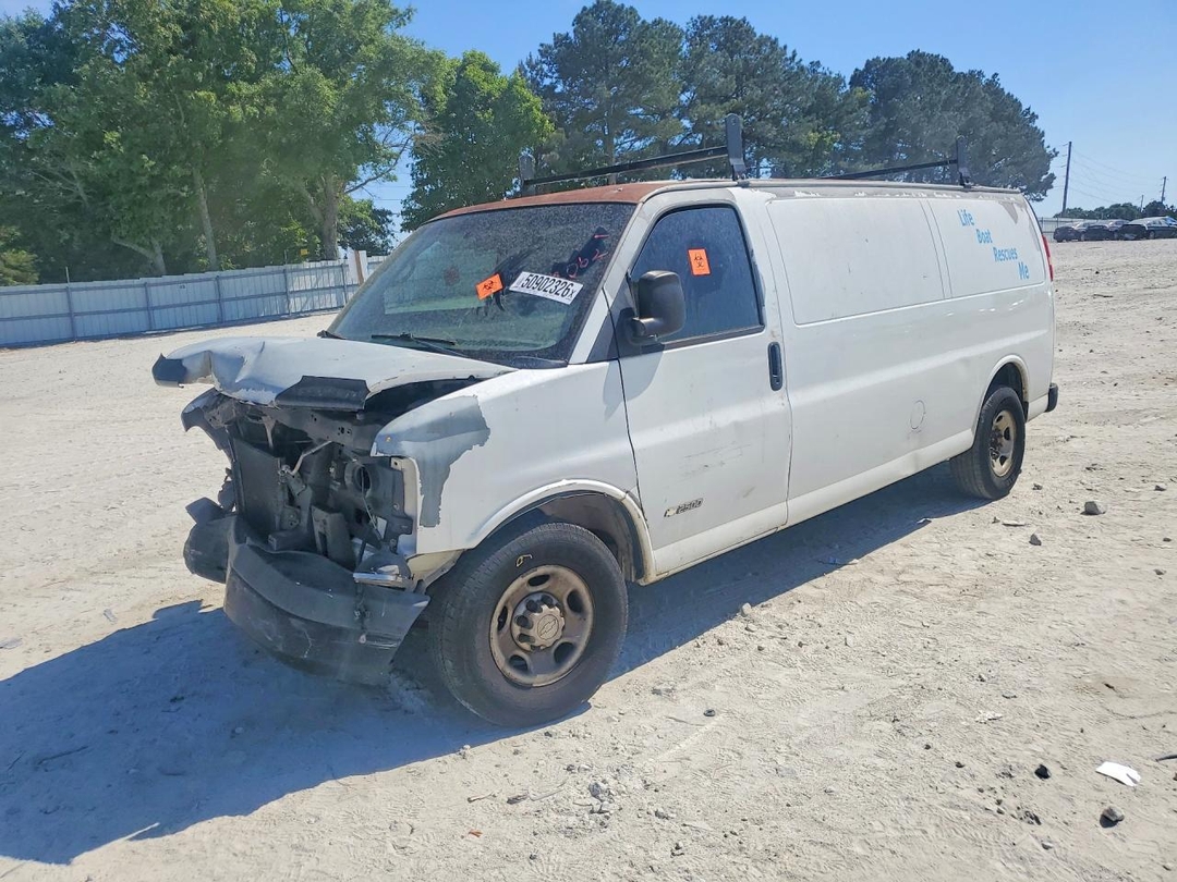 Vue de 2006 CHEVROLET EXPRESS G2500, angle 1