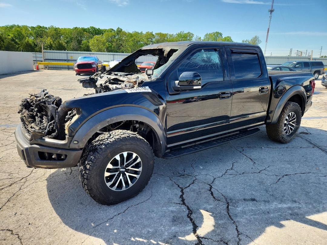 Vista de 2017 FORD F150 RAPTOR, ángulo 1
