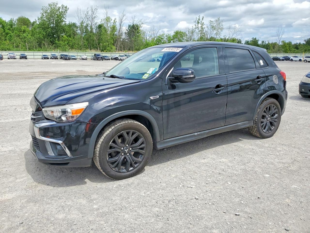 Вид 2018 MITSUBISHI OUTLANDER SPORT ES, угол 1