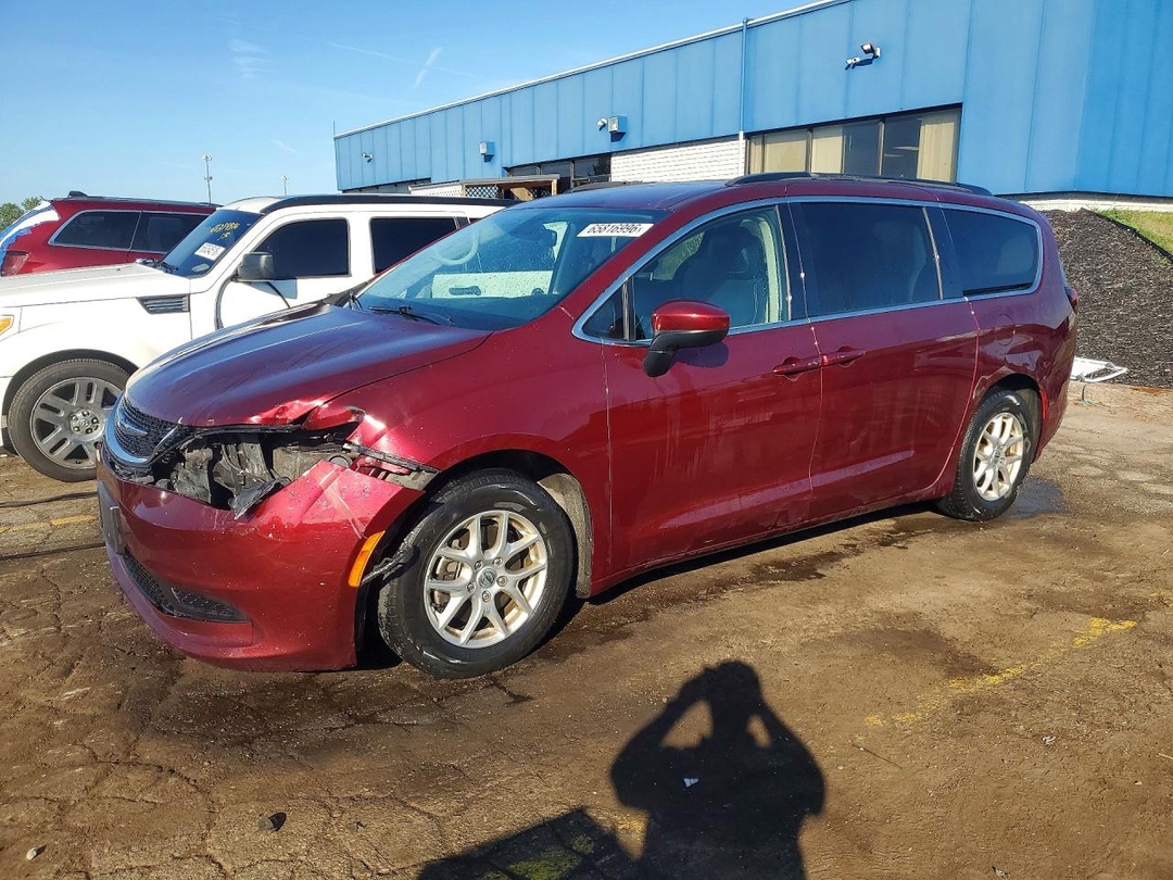 Vue de 2021 CHRYSLER VOYAGER LXI, angle 1