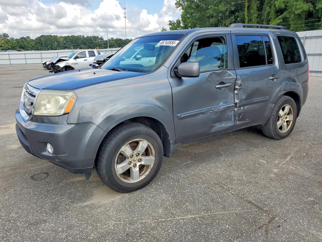 منظر 2011 HONDA PILOT EXL، زاوية 1