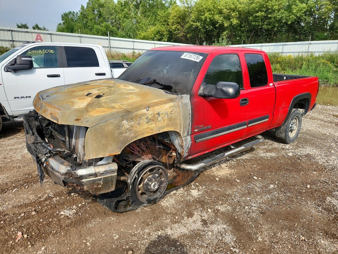 Vista de 2005 CHEVROLET SILVERADO K2500 HEAVY DUTY, ángulo 1