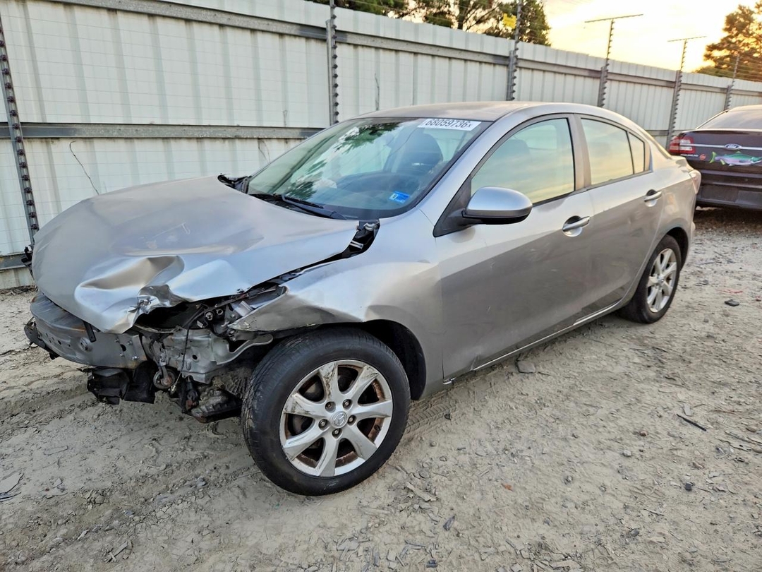 Вид 2010 MAZDA 3 I, угол 1