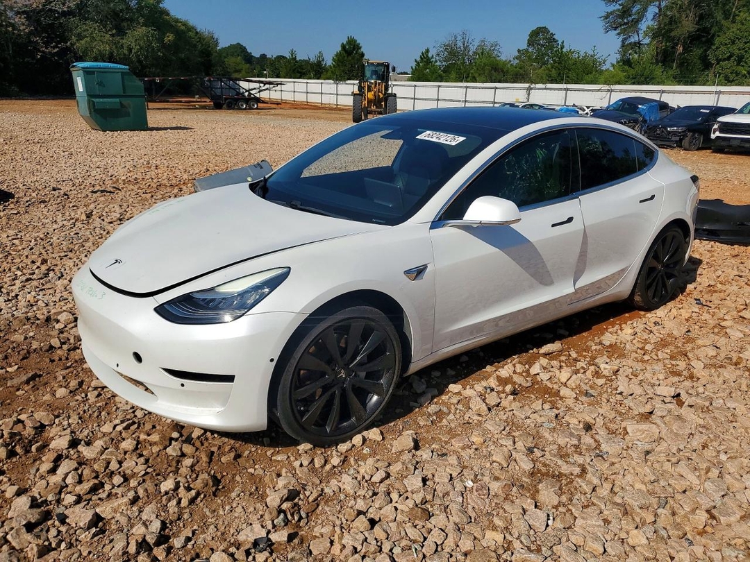 Vista de 2020 TESLA MODEL 3, ángulo 1