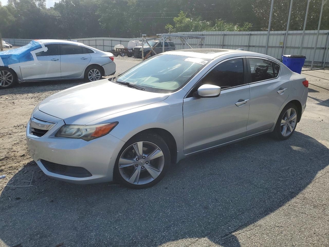 منظر 2015 ACURA ILX 20، زاوية 1