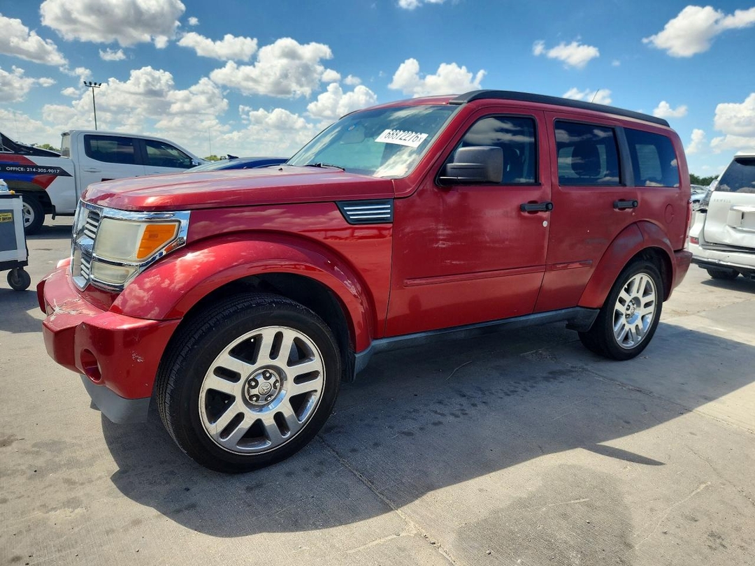 Vista de 2011 DODGE NITRO HEAT, ángulo 1
