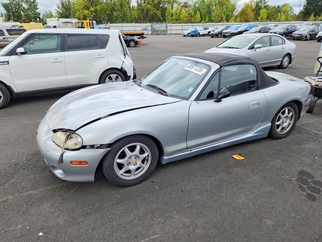 منظر 2002 MAZDA MX-5 MIATA BASE، زاوية 1