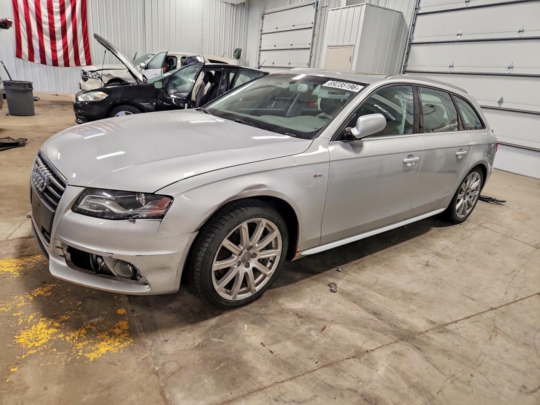 منظر 2012 AUDI A4 PREMIUM PLUS، زاوية 1