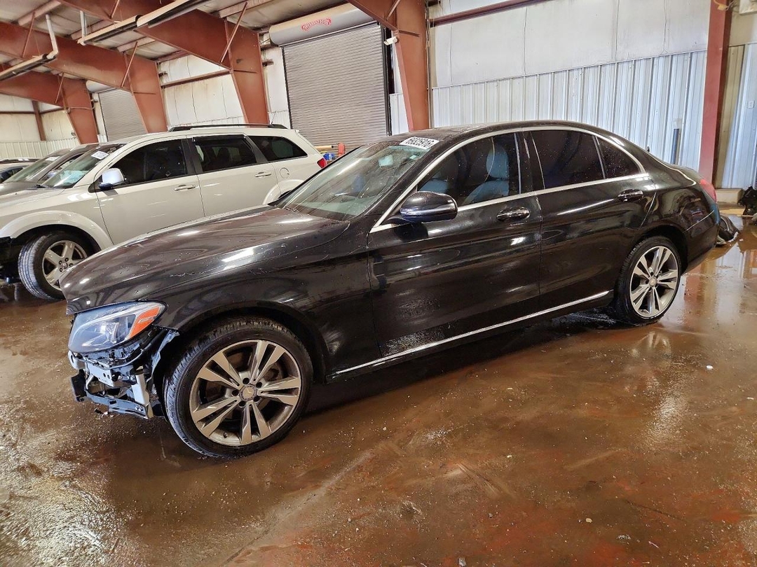 Vista de 2017 MERCEDES-BENZ C 300 4MATIC, ángulo 1