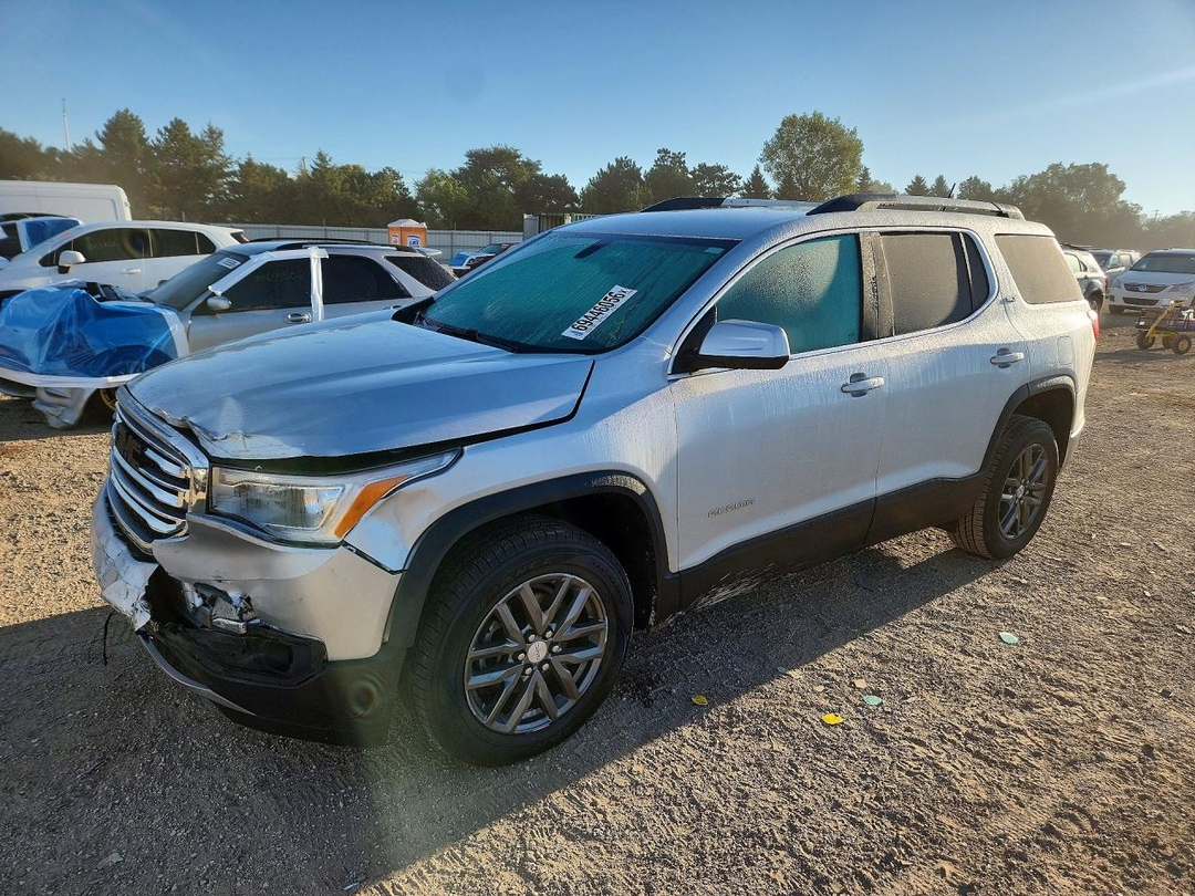 منظر 2017 GMC ACADIA SLT-1، زاوية 1