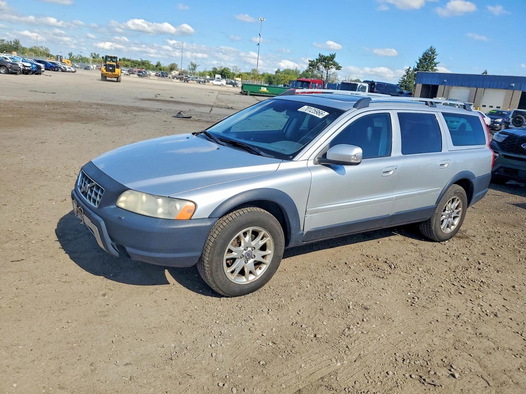 2007 VOLVO XC70 view, angle 1