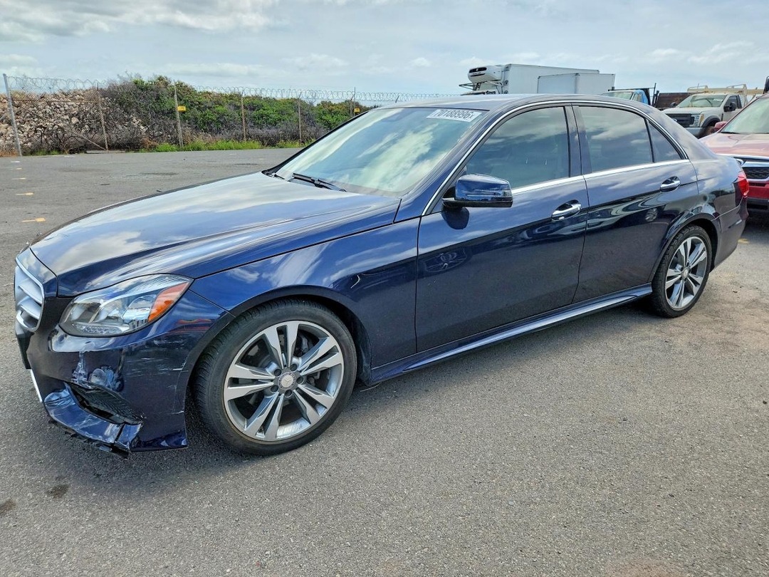 Vista de 2016 MERCEDES-BENZ E 350, ángulo 1