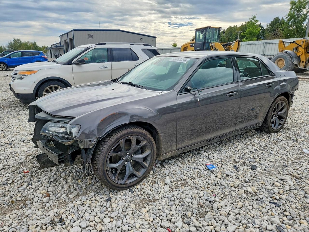 Vue de 2021 CHRYSLER 300 S, angle 1
