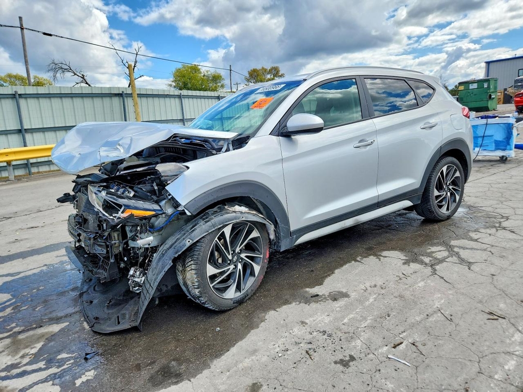 Vue de 2019 HYUNDAI TUCSON SPORT, angle 1