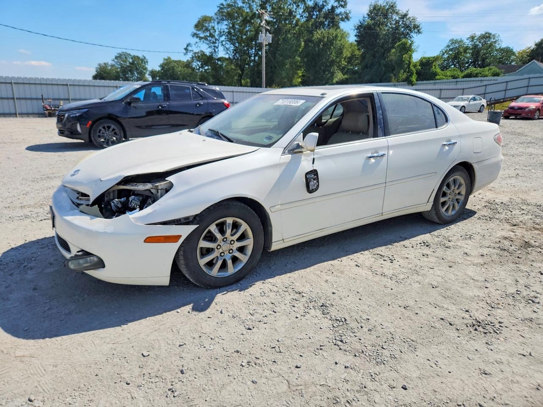 Vue de 2003 LEXUS ES 300, angle 1