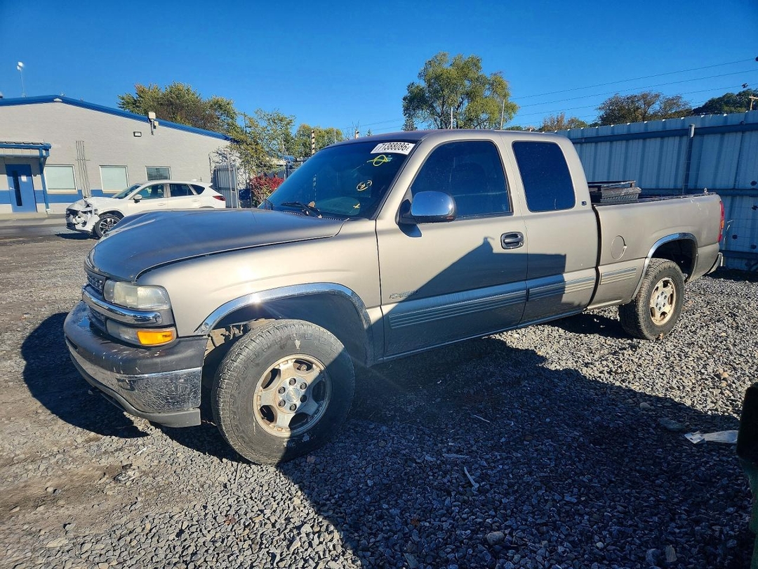 Вид 2000 CHEVROLET SILVERADO C1500, угол 1