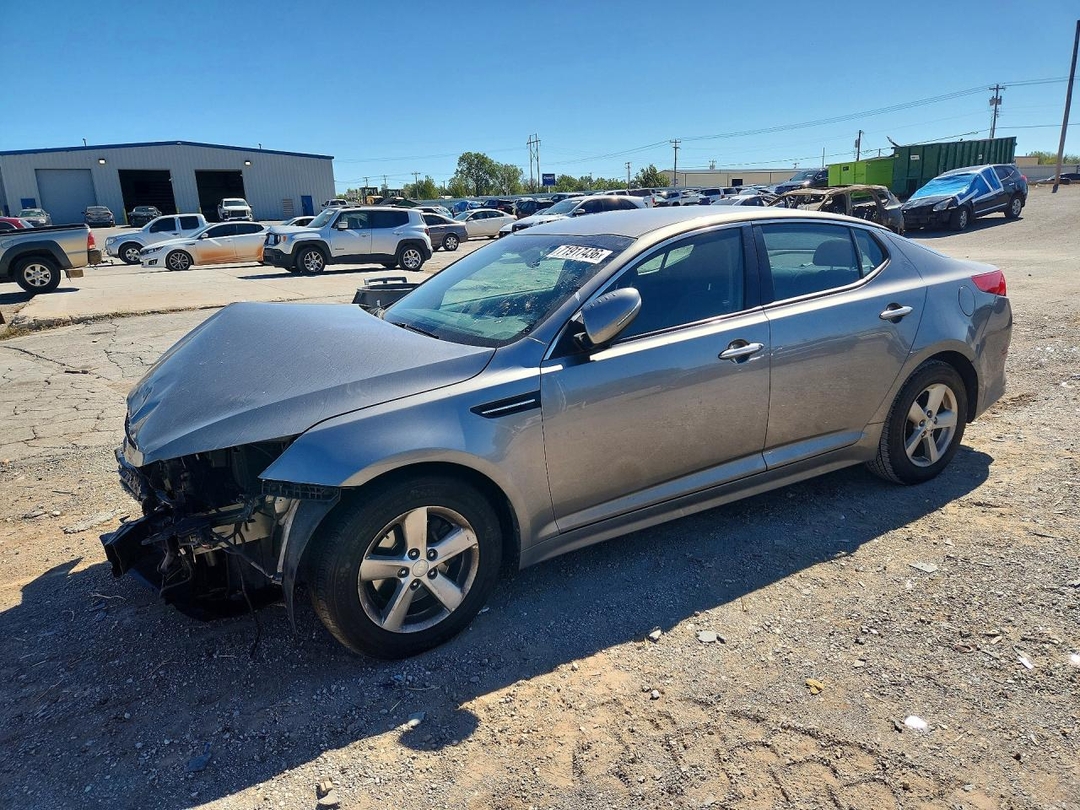 Вид 2015 KIA OPTIMA LX, угол 1