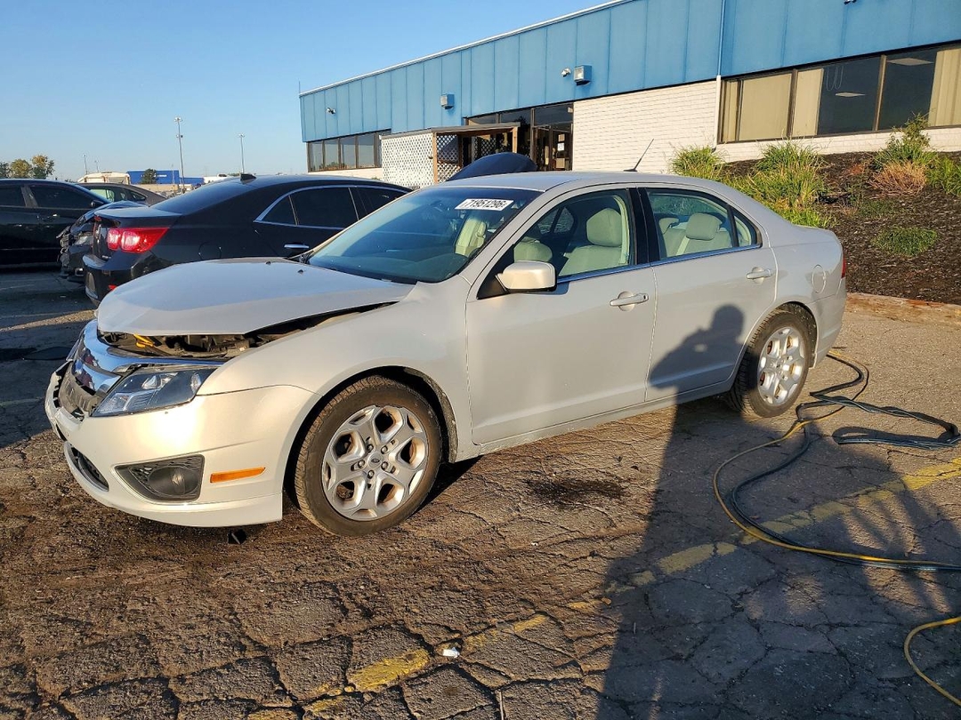 Vista de 2010 FORD FUSION SE, ángulo 1