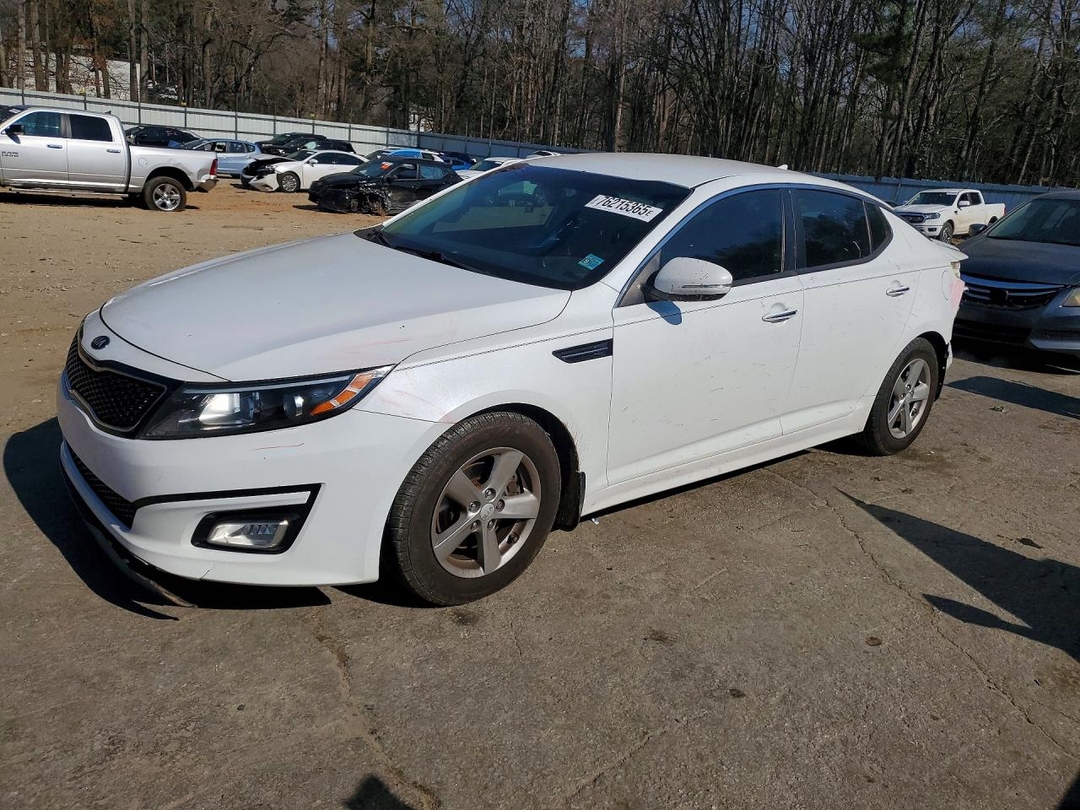 Вид 2015 KIA OPTIMA LX, угол 1