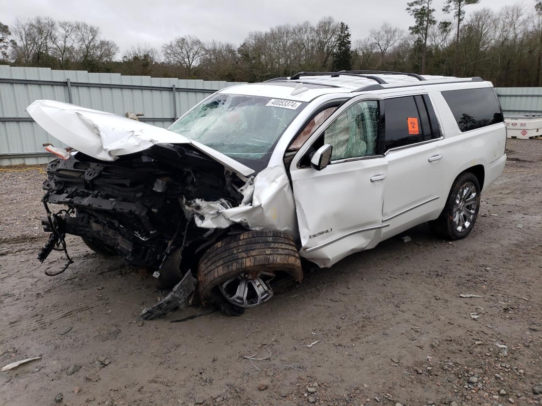 Вид 2016 GMC YUKON XL DENALI, угол 1