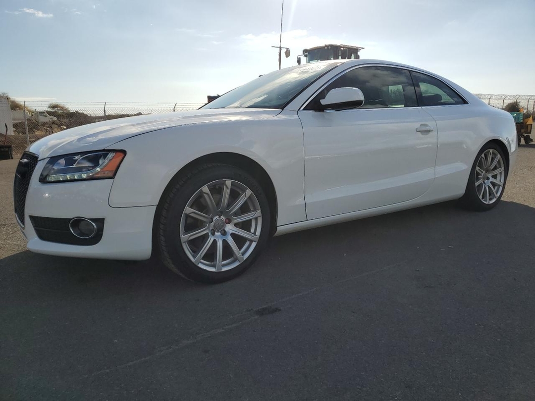 منظر 2011 AUDI A5 PREMIUM PLUS، زاوية 1