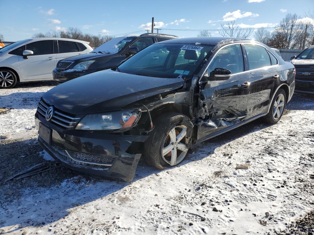 Vedere 2014 VOLKSWAGEN PASSAT SE, unghi 1