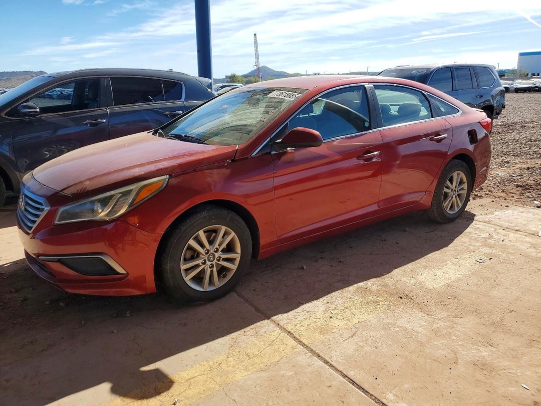 Vue de 2016 HYUNDAI SONATA SE, angle 1