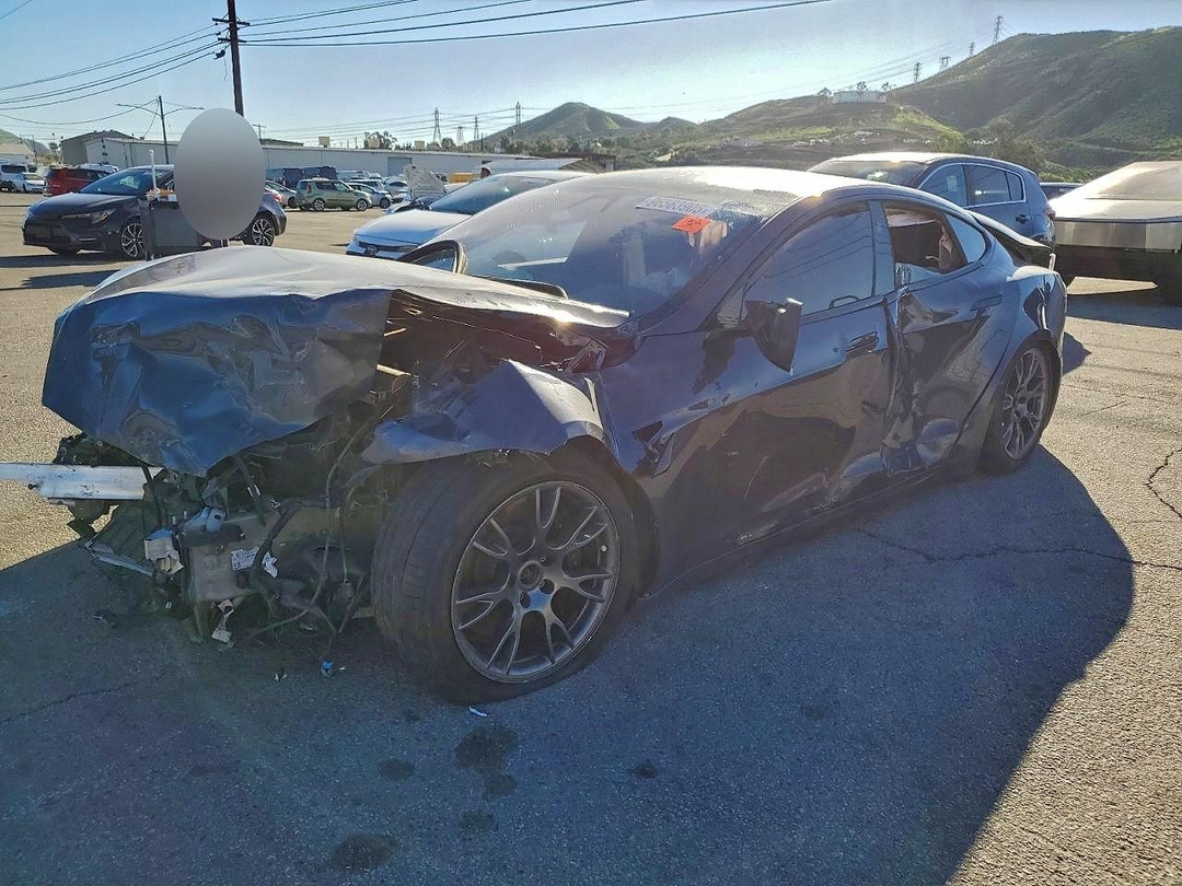 Vista de 2021 TESLA MODEL S, ángulo 1