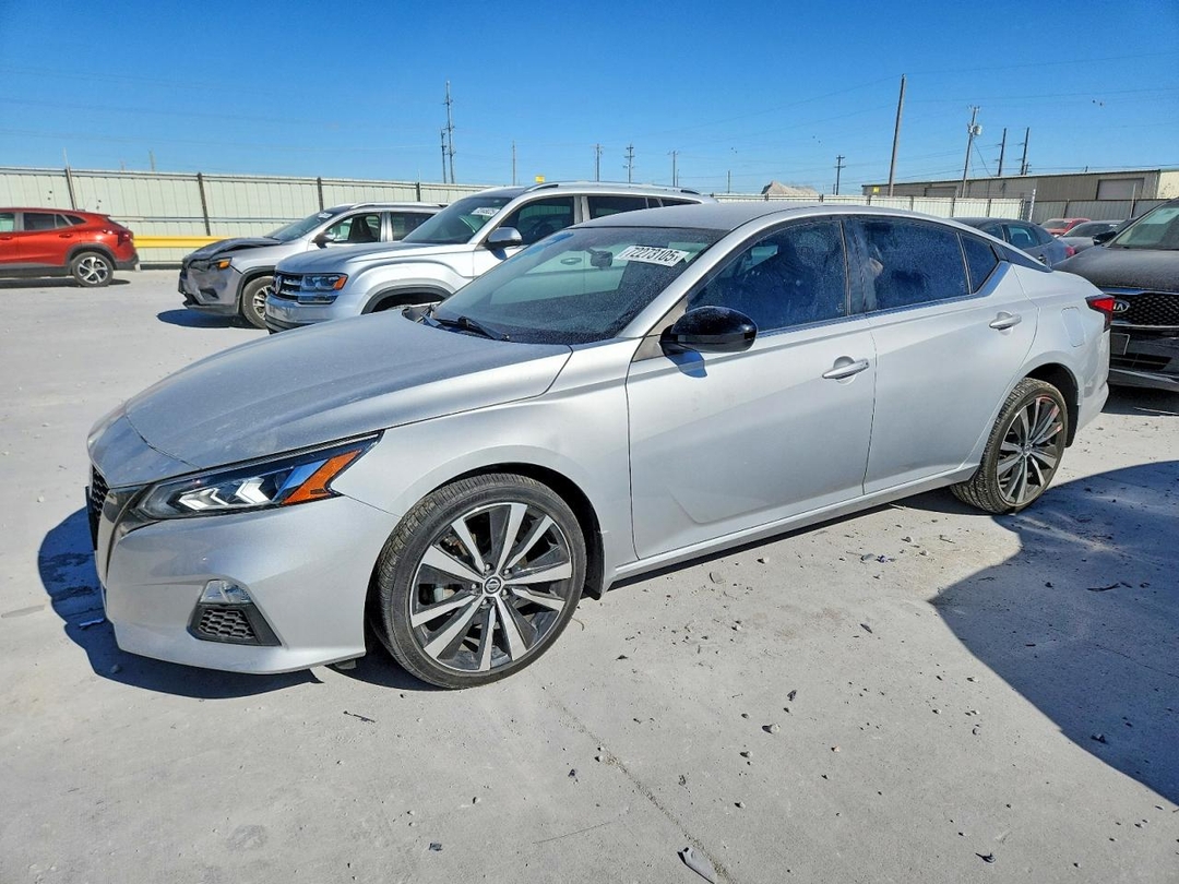 Vedere 2022 NISSAN ALTIMA SR, unghi 1
