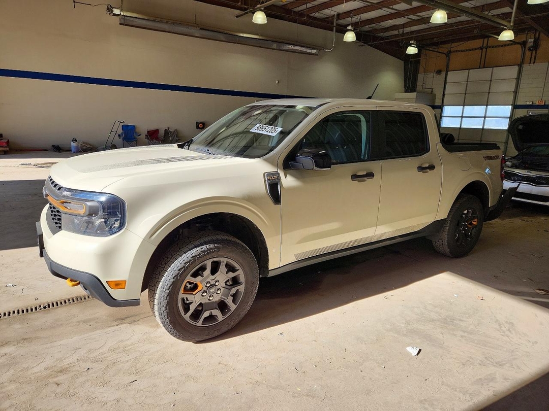 Vista de 2024 FORD MAVERICK XLT TREMOR, ángulo 1
