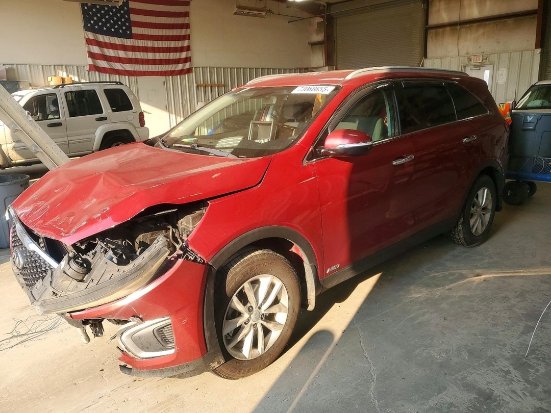 Vue de 2017 KIA SORENTO LX, angle 1