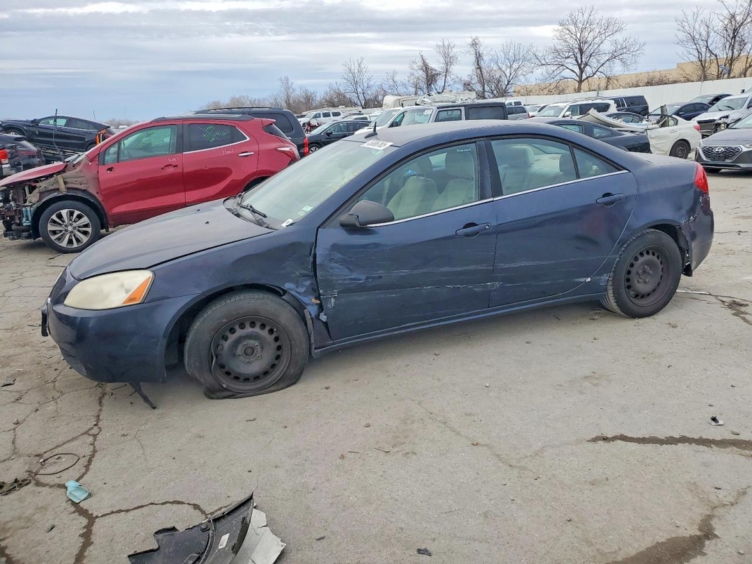 Vue de 2008 PONTIAC G6 VALUE LEADER, angle 1