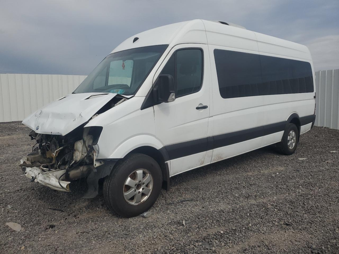Vue de 2017 MERCEDES-BENZ SPRINTER 2500, angle 1