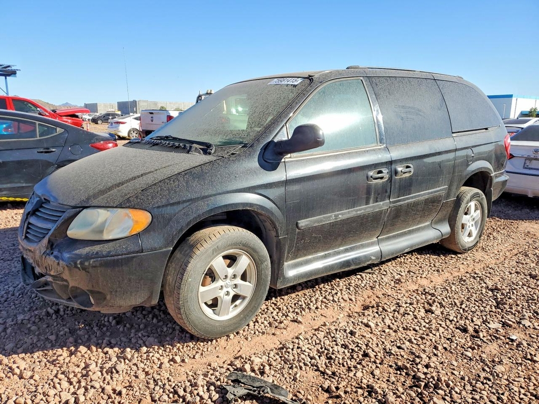 منظر 2005 DODGE GRAND CARAVAN SXT، زاوية 1