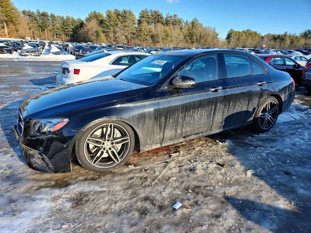 Vue de 2018 MERCEDES-BENZ E 43 4MATIC AMG, angle 1