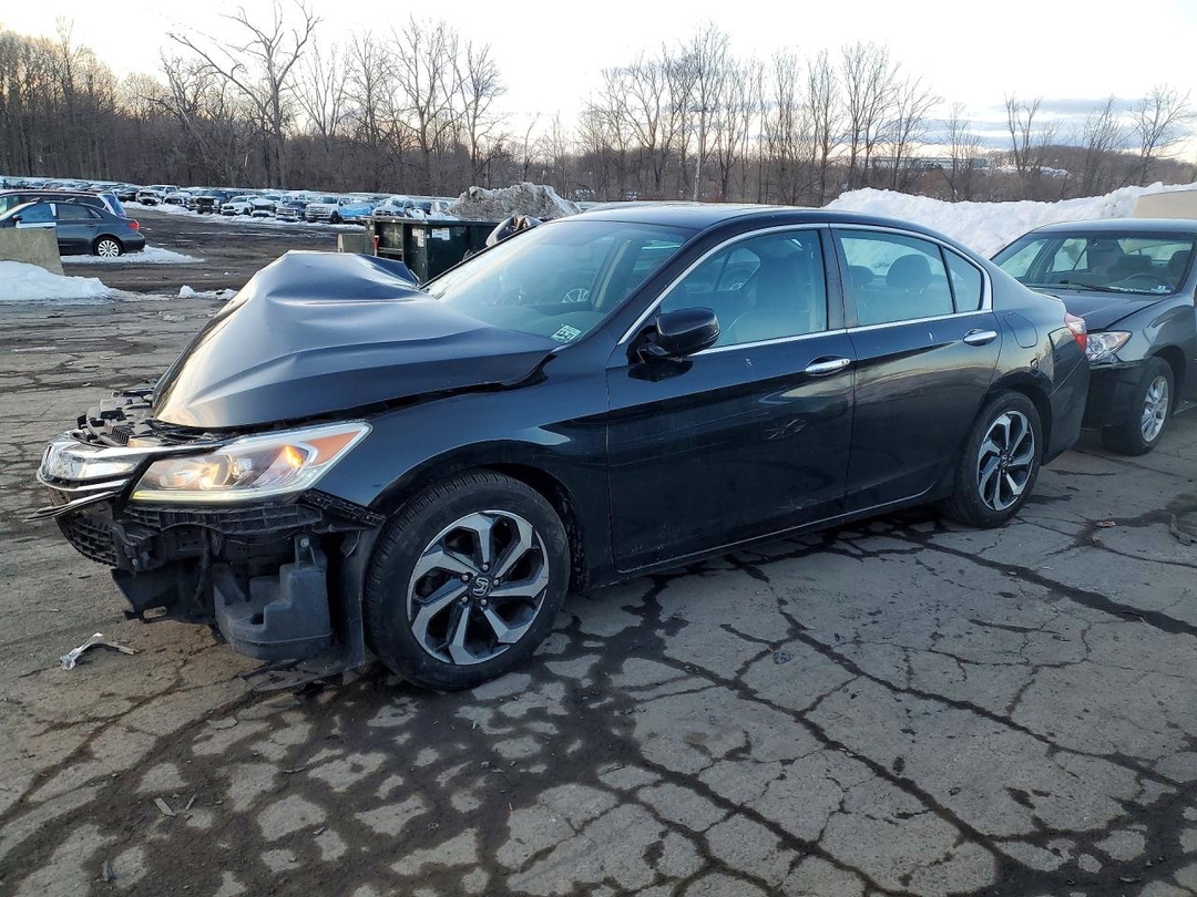 Vue de 2017 HONDA ACCORD EXL, angle 1