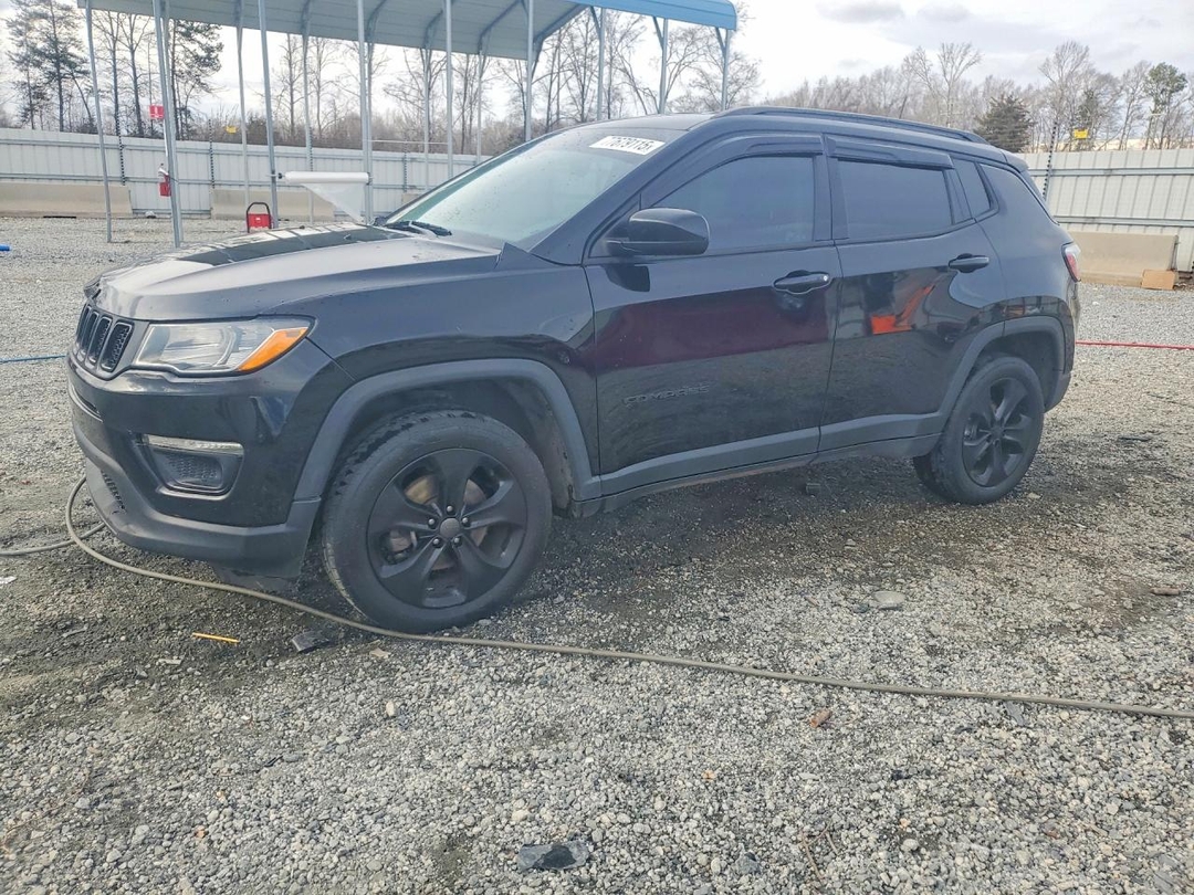 منظر 2021 JEEP COMPASS LATITUDE، زاوية 1