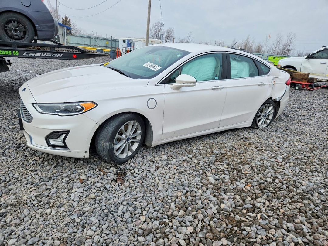 منظر 2019 FORD FUSION TITANIUM، زاوية 1
