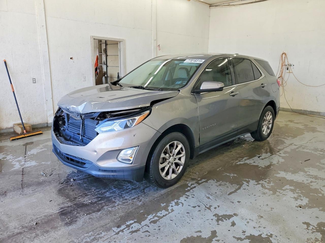 Vue de 2018 CHEVROLET EQUINOX LT, angle 1