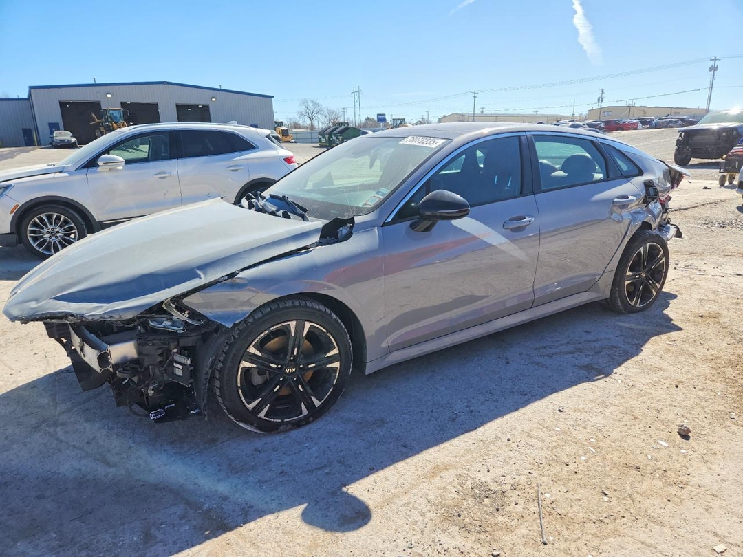 منظر 2021 KIA K5 GT LINE، زاوية 1