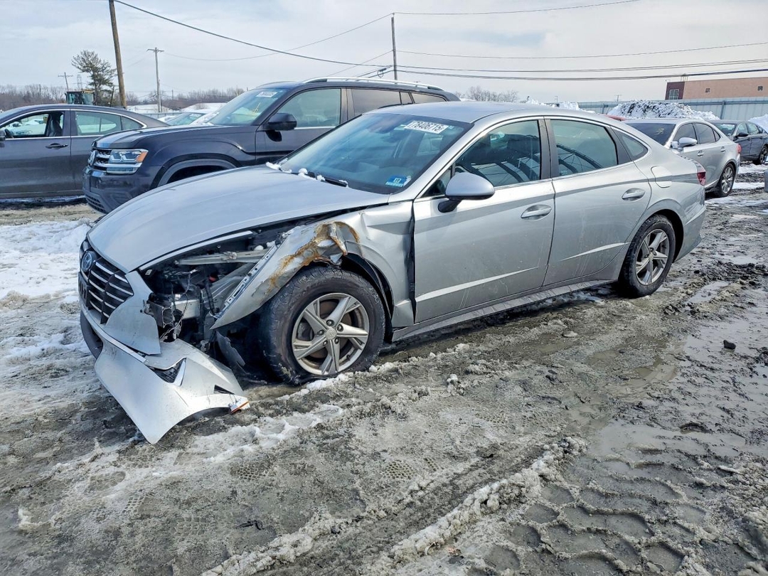 Vue de 2020 HYUNDAI SONATA SE, angle 1
